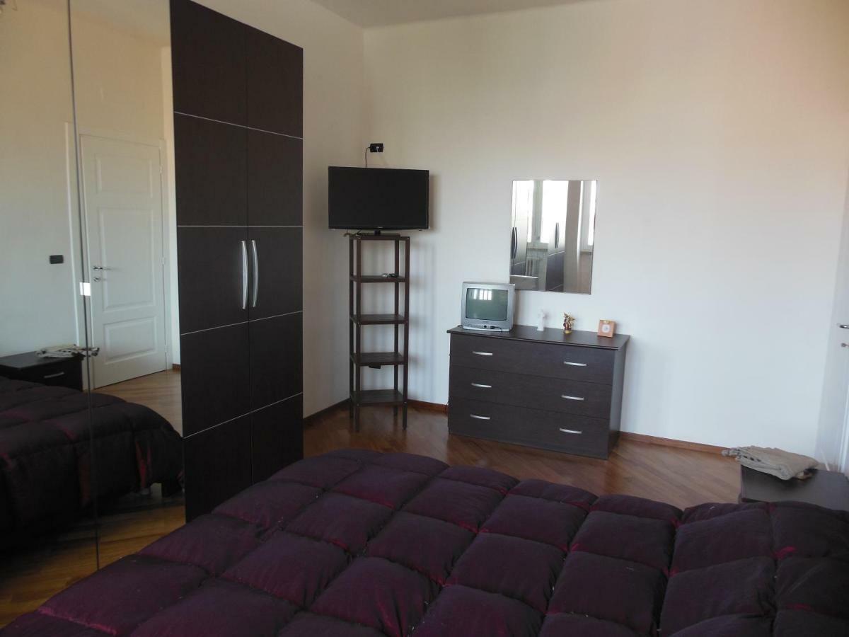 La Casa Degli Artisti Apartment ตรานิ ภายนอก รูปภาพ