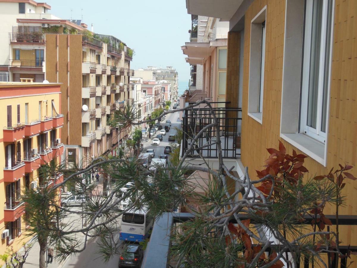 La Casa Degli Artisti Apartment ตรานิ ภายนอก รูปภาพ