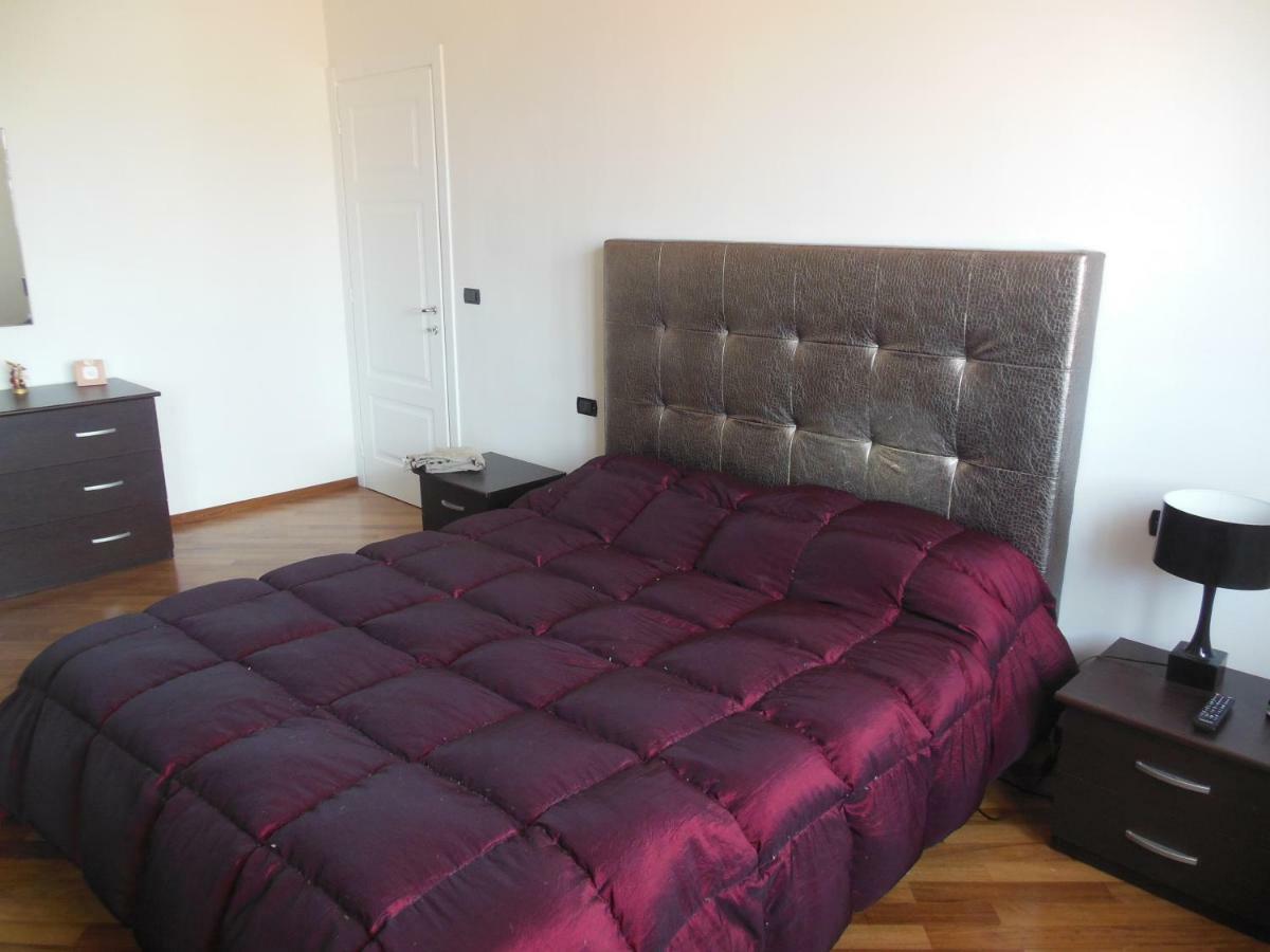 La Casa Degli Artisti Apartment ตรานิ ภายนอก รูปภาพ