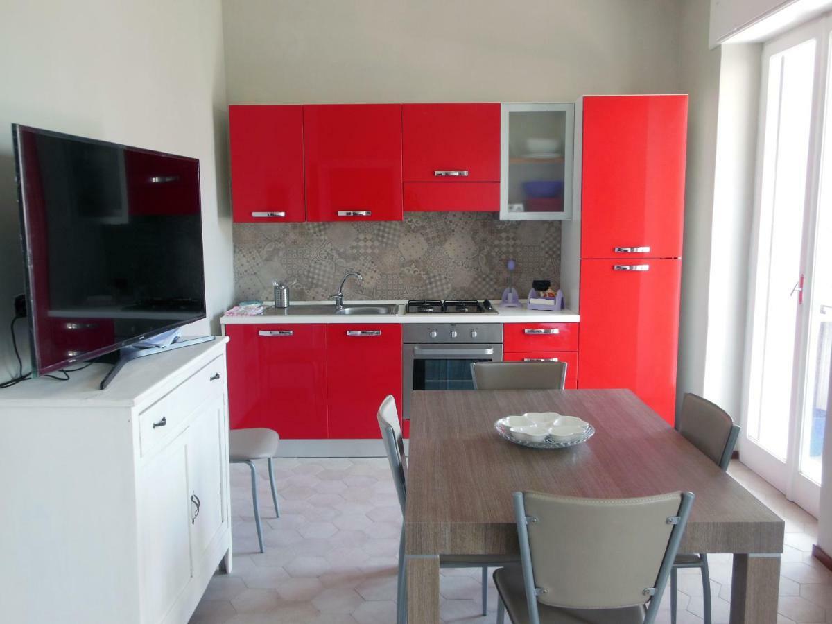 La Casa Degli Artisti Apartment ตรานิ ภายนอก รูปภาพ